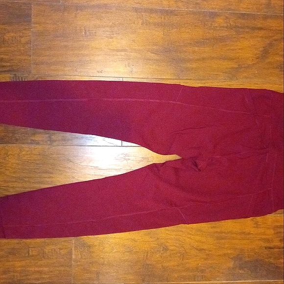 NWT Two piece athletic set - Picture 9 of 9